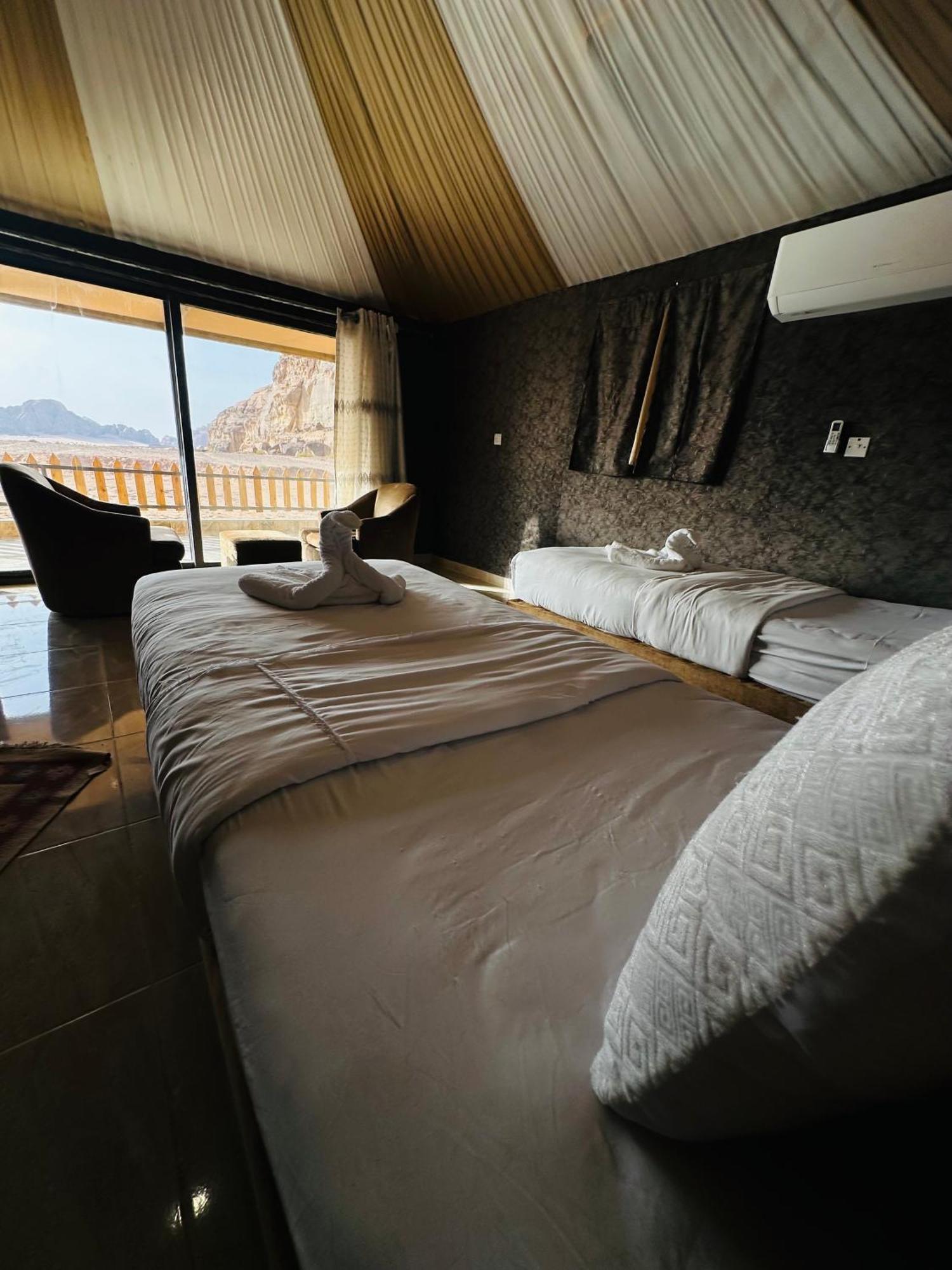 Rum Four Mountain Luxury Camp วาดิรัม ภายนอก รูปภาพ